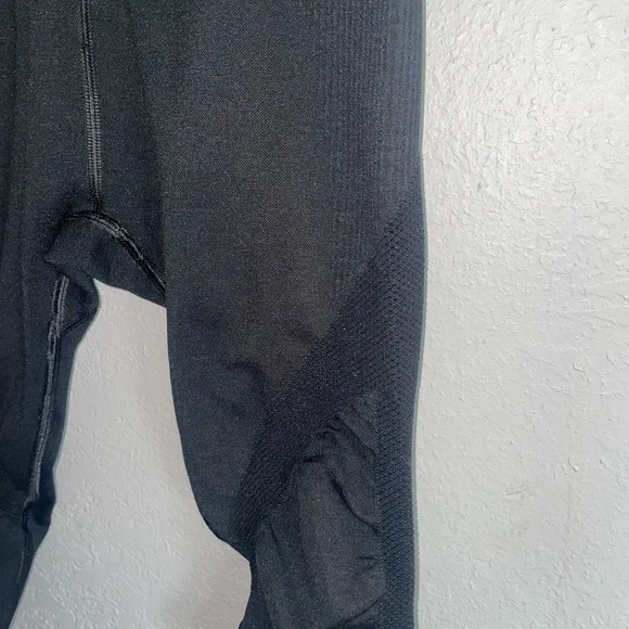 Alphalete Black Halo Seamless Leggings Compression Athletic Gym Womens Small - Picture 3 of 9